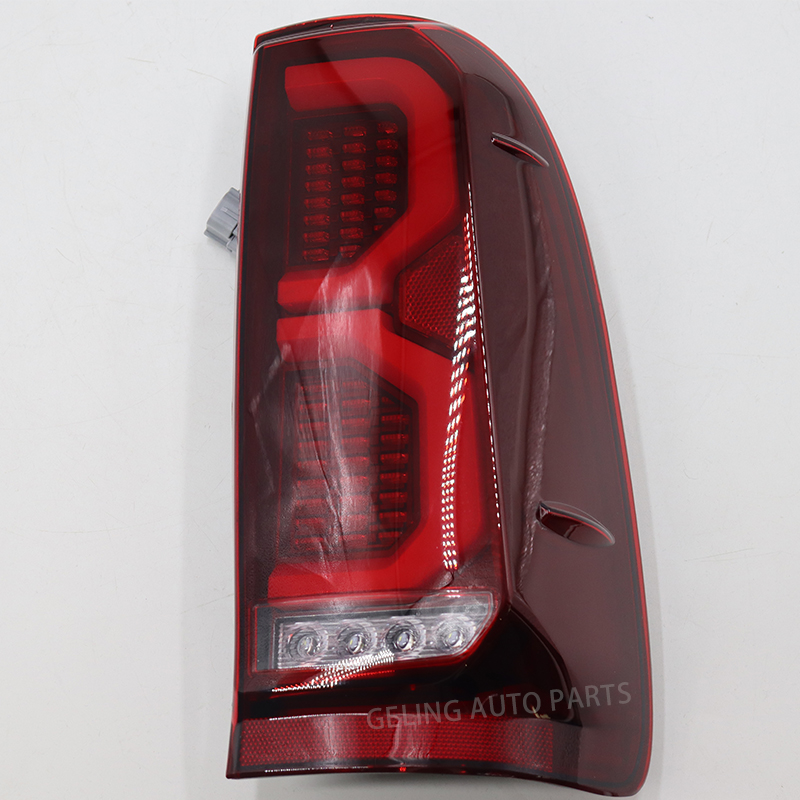 Auto Parts Red Lens Rear Light Tail Lamp Taillight for Toyota Vigo 2013 Pickup